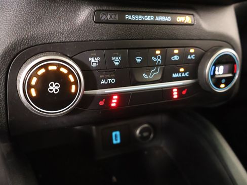 Used 2020 Ford Escape SE Sport FWD image 8
