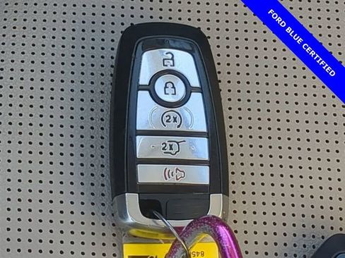 Certified 2022 Ford Escape SEL w/ Technology Package image 30