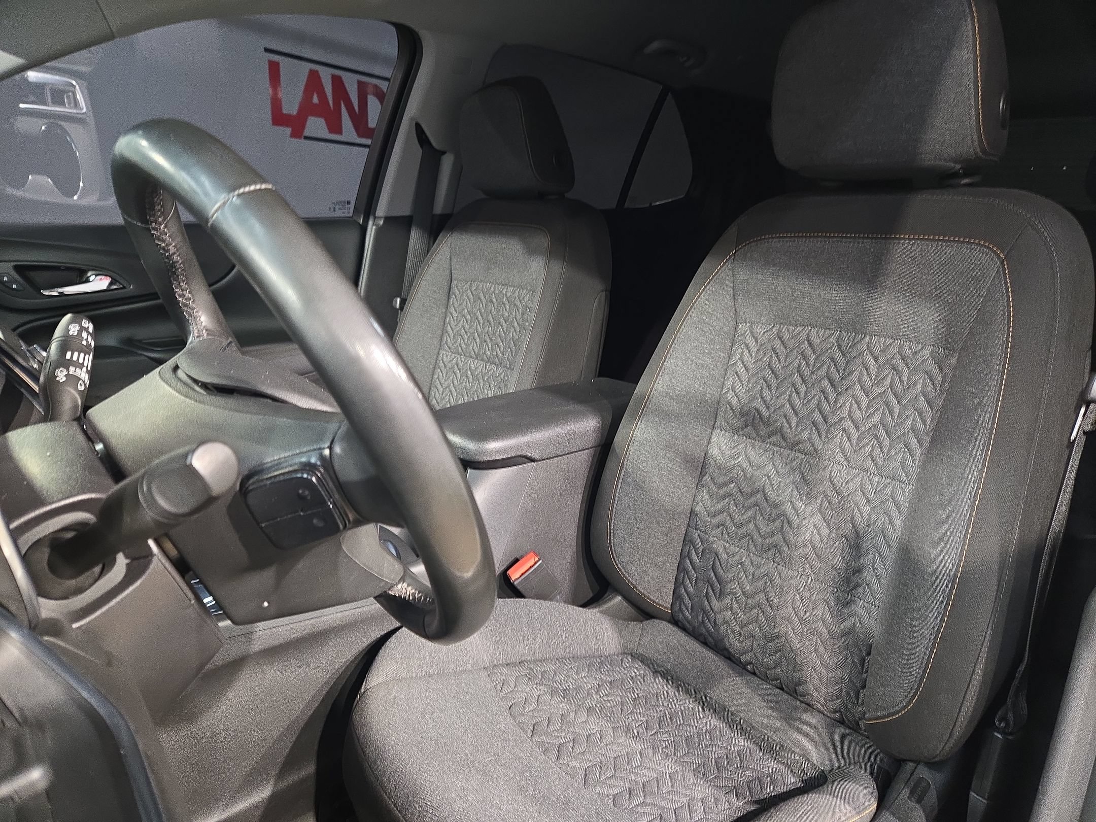 Used 2024 Chevrolet Equinox LT AWD/4WD image 24