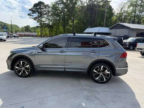 Used 2022 Volkswagen Tiguan SEL R-Line AWD/4WD image 10