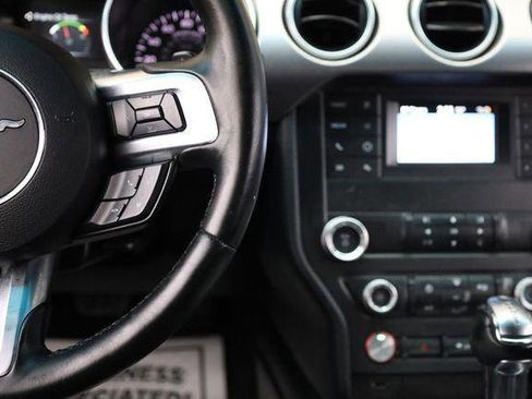 Used 2019 Ford Mustang GT RWD image 25