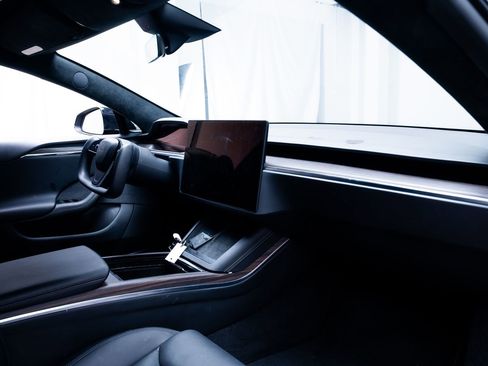 Used 2023 Tesla Model S AWD/4WD image 23