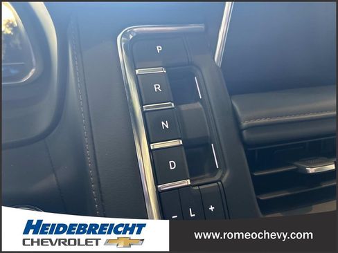 Used 2023 Chevrolet Tahoe High Country w/ Premium Package AWD/4WD image 25