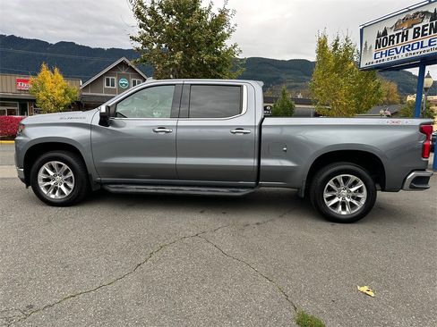 Used 2019 Chevrolet Silverado 1500 LTZ w/ LTZ Premium Package image 9