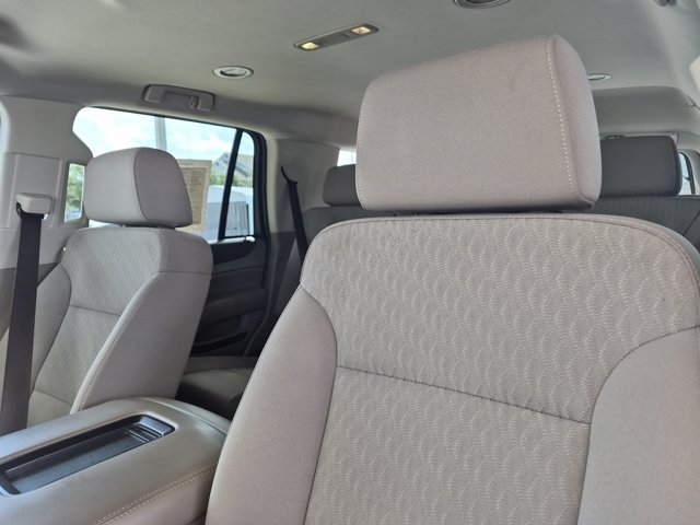 Used 2017 GMC Yukon SLE w/ SLE Value Package RWD image 12