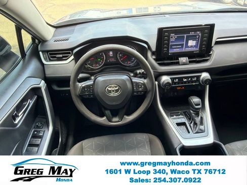 Used 2022 Toyota RAV4 XLE w/ Convenience Package FWD image 22