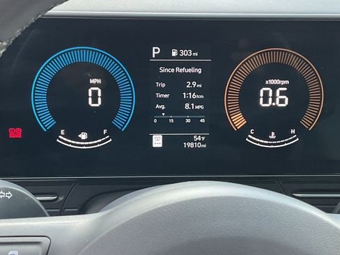 Used 2025 Hyundai Kona SEL image 21