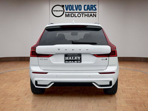 New 2026 Volvo XC60 B5 Ultra w/ Protection Package Premier AWD/4WD image 21