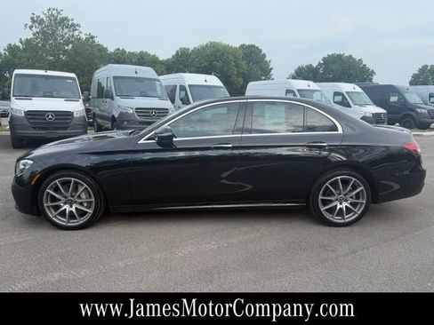 Used 2023 Mercedes-Benz E 350 4MATIC Sedan image 10