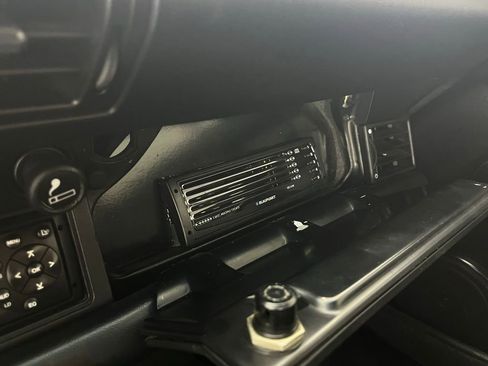 Used 1988 Porsche 911 Carrera image 27