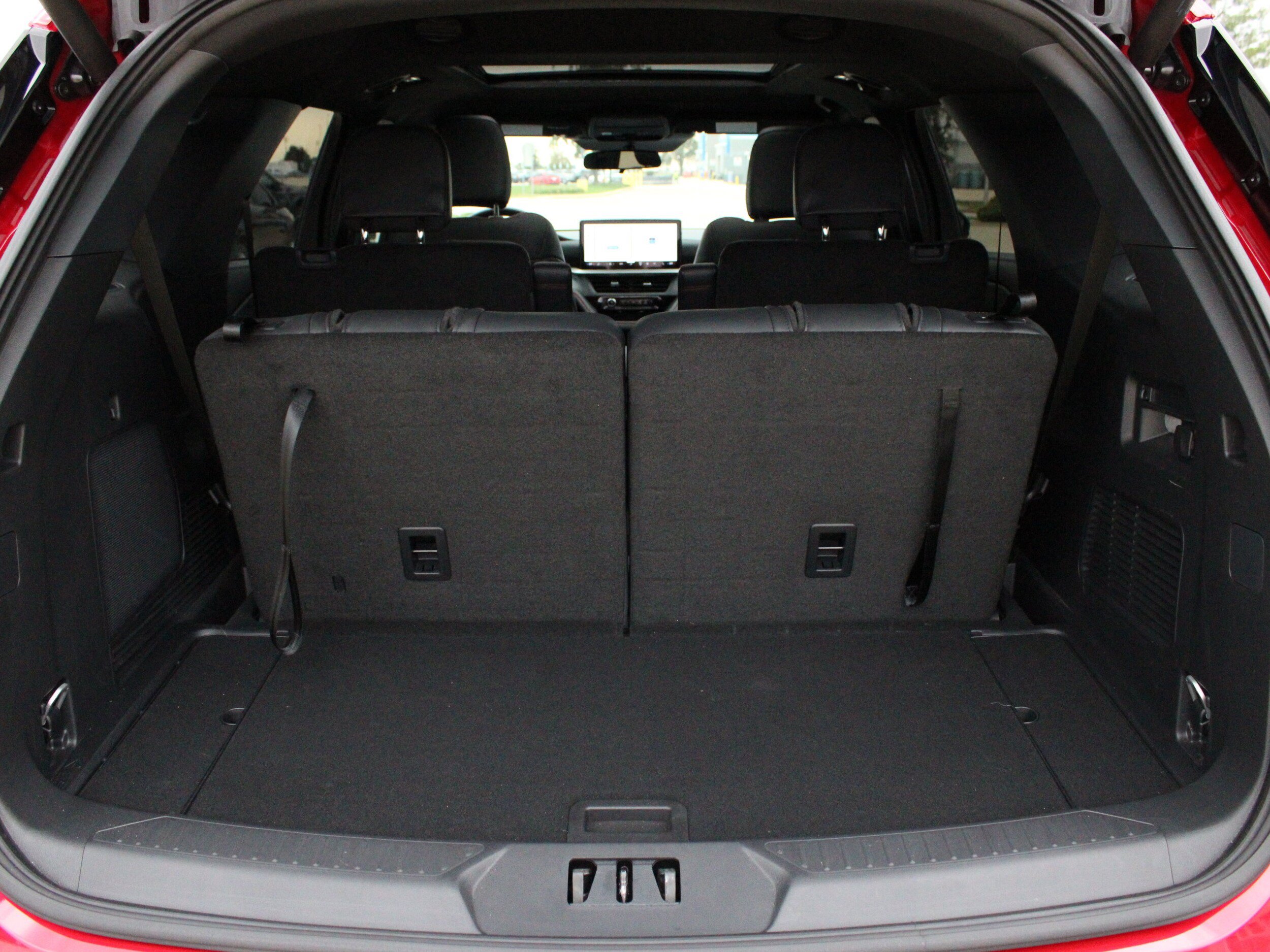 Used 2025 Ford Explorer ST-Line AWD/4WD image 24