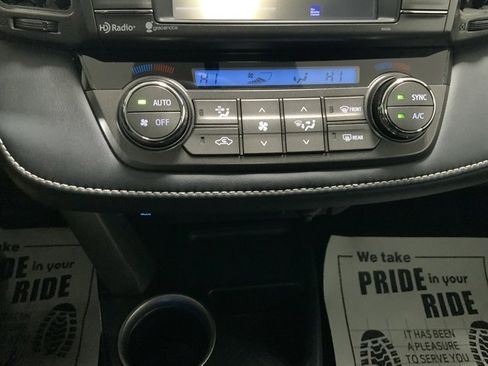 Used 2015 Toyota RAV4 XLE image 29