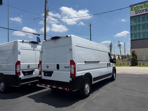 Used 2025 RAM ProMaster 2500 w/ Convenience Group FWD image 6