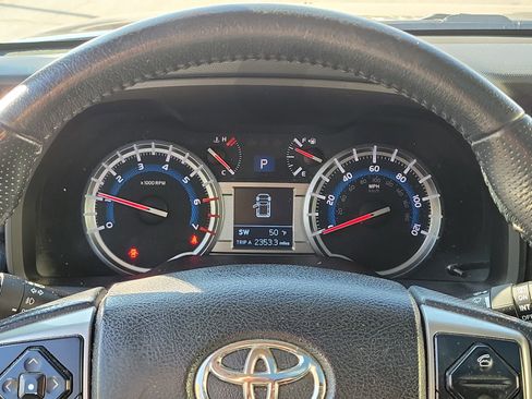 Used 2018 Toyota 4Runner Limited image 19