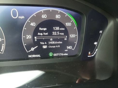 Used 2026 Honda CR-V Sport Touring image 15