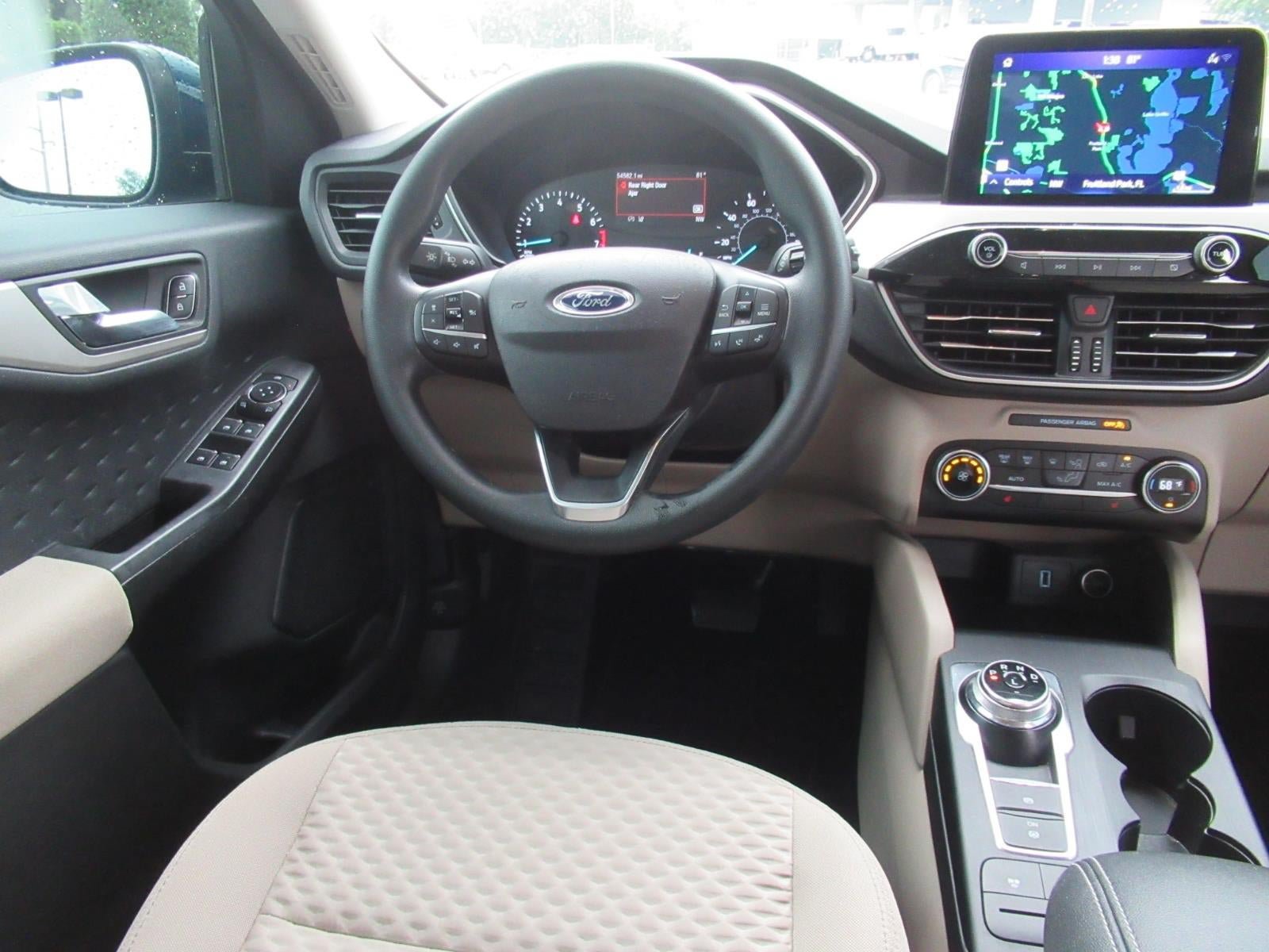 Used 2020 Ford Escape SE FWD image 13