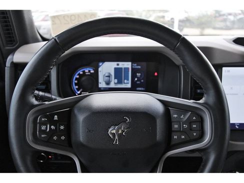 Used 2024 Ford Bronco Wildtrak AWD/4WD image 9