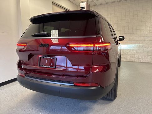 New 2026 Jeep Grand Cherokee L 4WD image 19