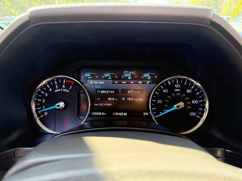 Used 2018 Ford Expedition XLT w/ Equipment Group 202A image 23