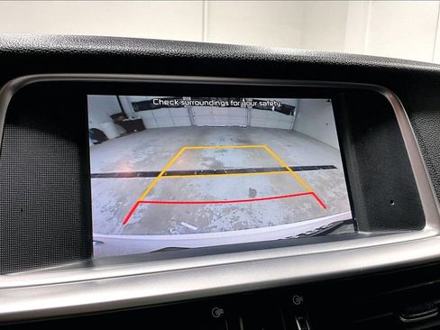 Used 2020 Kia Optima LX image 29
