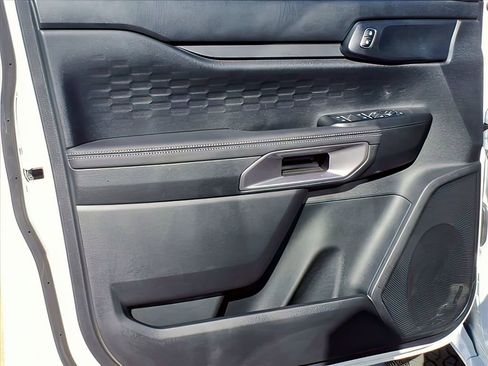 New 2025 Ford Ranger XLT w/ Equipment Group 301A High image 19