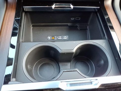 New 2026 GMC Yukon Denali w/ Denali Reserve Package image 12