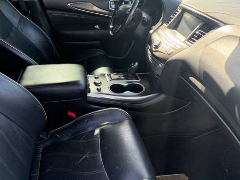 Used 2019 INFINITI QX60 Luxe w/ Essential Package image 6