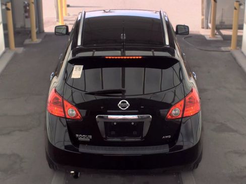 Used 2015 Nissan Rogue S w/ Convenience Package AWD/4WD image 5
