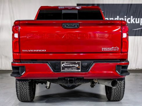 Used 2024 Chevrolet Silverado 2500 High Country w/ Technology Package AWD/4WD image 9