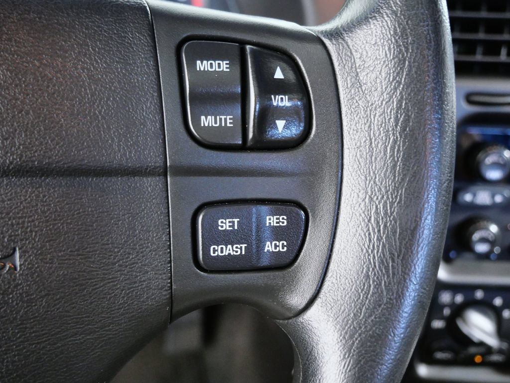 Used 2001 Chevrolet Monte Carlo SS FWD image 23