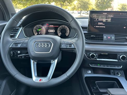 Used 2024 Audi Q5 e Prestige image 18