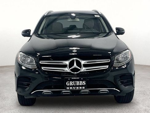 Used 2017 Mercedes-Benz GLC 300 4MATIC image 3