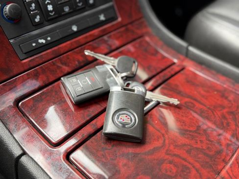 Used 2008 Cadillac Escalade EXT AWD/4WD image 25