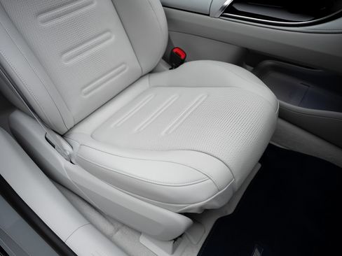 Used 2023 Mercedes-Benz EQE AMG 4MATIC Sedan image 66
