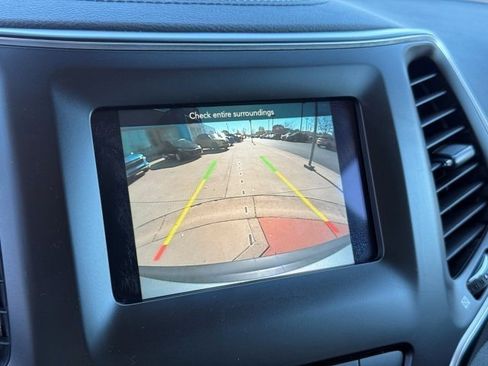 Used 2021 Jeep Cherokee Latitude image 26