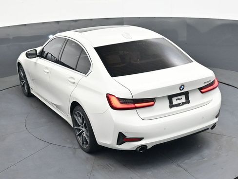 Used 2019 BMW 330i Sedan w/ Driving Assistance Package image 27