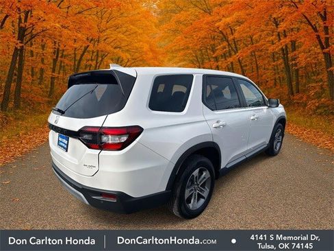 Certified 2025 Honda Pilot EX-L image 4