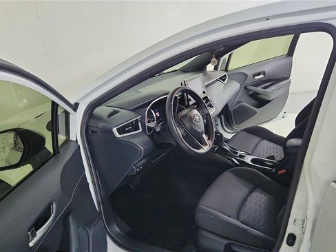 Used 2022 Toyota Corolla SE image 15