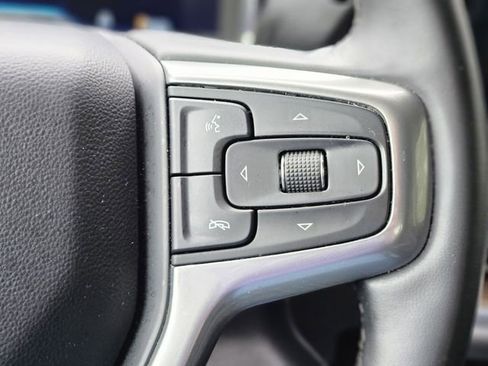 Used 2025 Chevrolet Silverado 1500 LT image 18