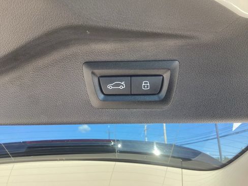 Used 2026 BMW X7 xDrive40i AWD/4WD image 12