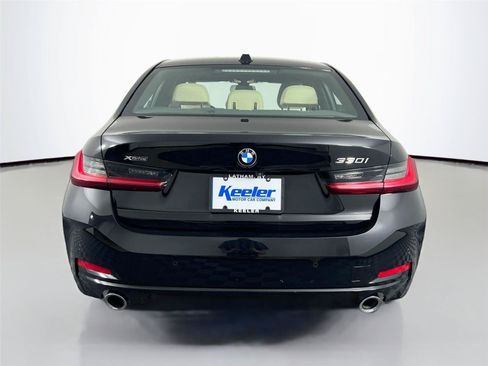 Certified 2024 BMW 330i xDrive Sedan w/ Convenience Package AWD/4WD image 5
