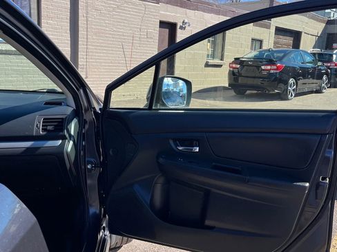 Used 2013 Subaru Crosstrek 2.0i Limited image 11