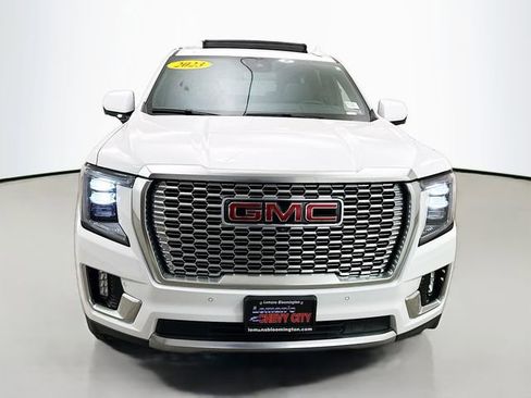 Used 2023 GMC Yukon Denali w/ Max Trailering Package image 2