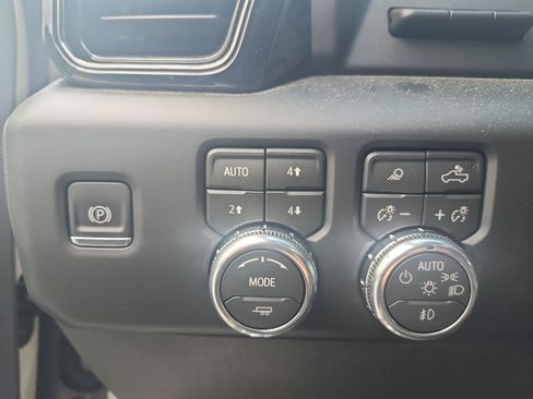 Used 2026 GMC Sierra 1500 AT4 w/ AT4 Premium Package AWD/4WD image 12