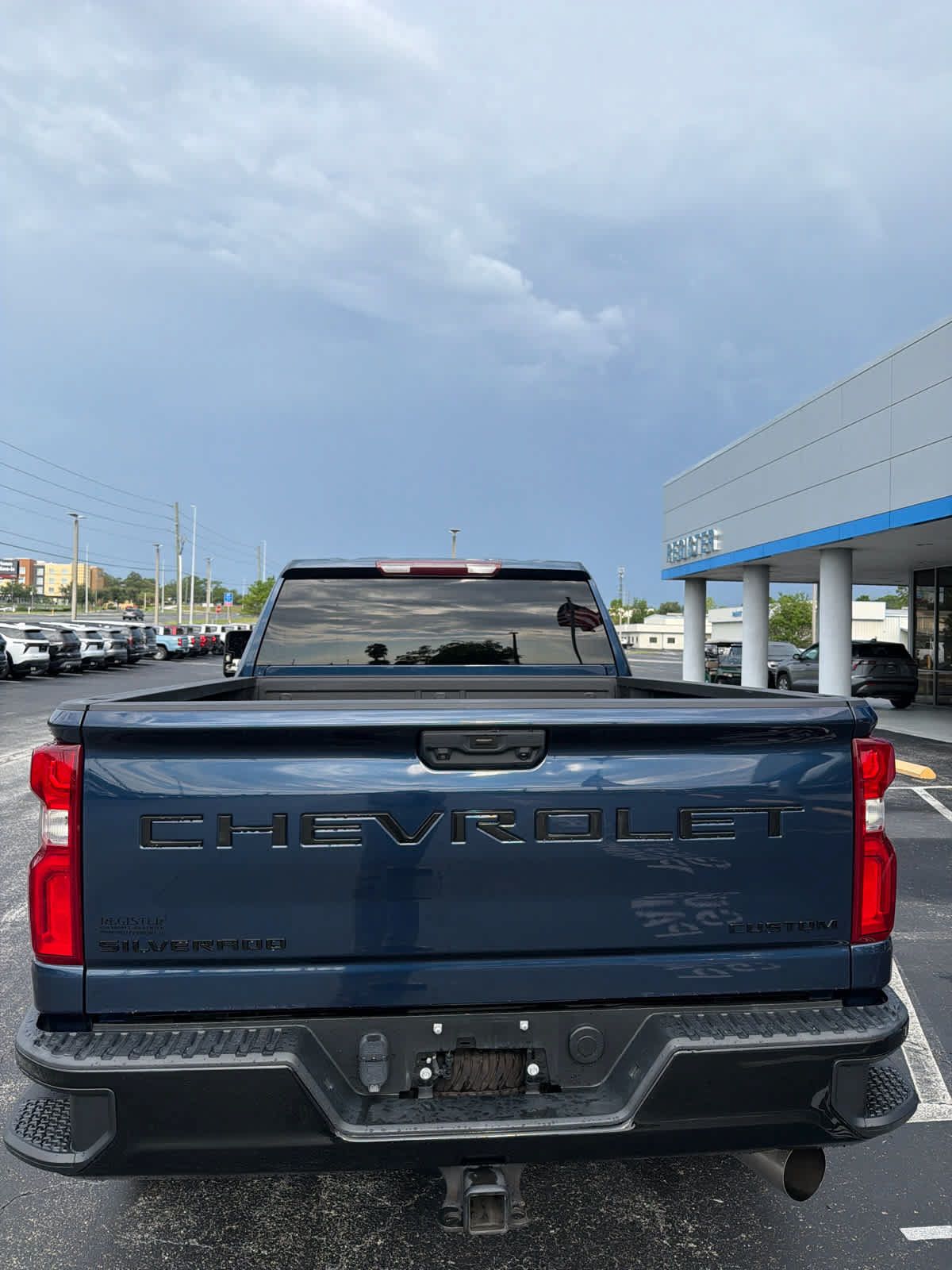 Used 2021 Chevrolet Silverado 2500 Custom w/ Custom Value Package AWD/4WD image 4