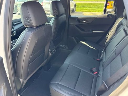 Used 2026 Chevrolet Equinox LT w/ Convenience Package II AWD/4WD image 10