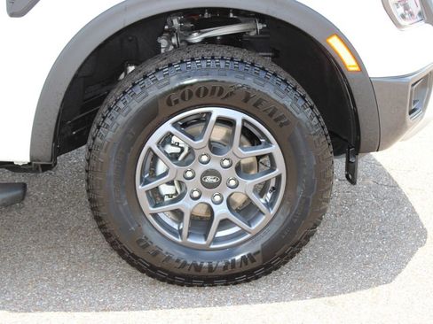 Used 2025 Ford Ranger XLT w/ FX4 Off-Road Package AWD/4WD image 5