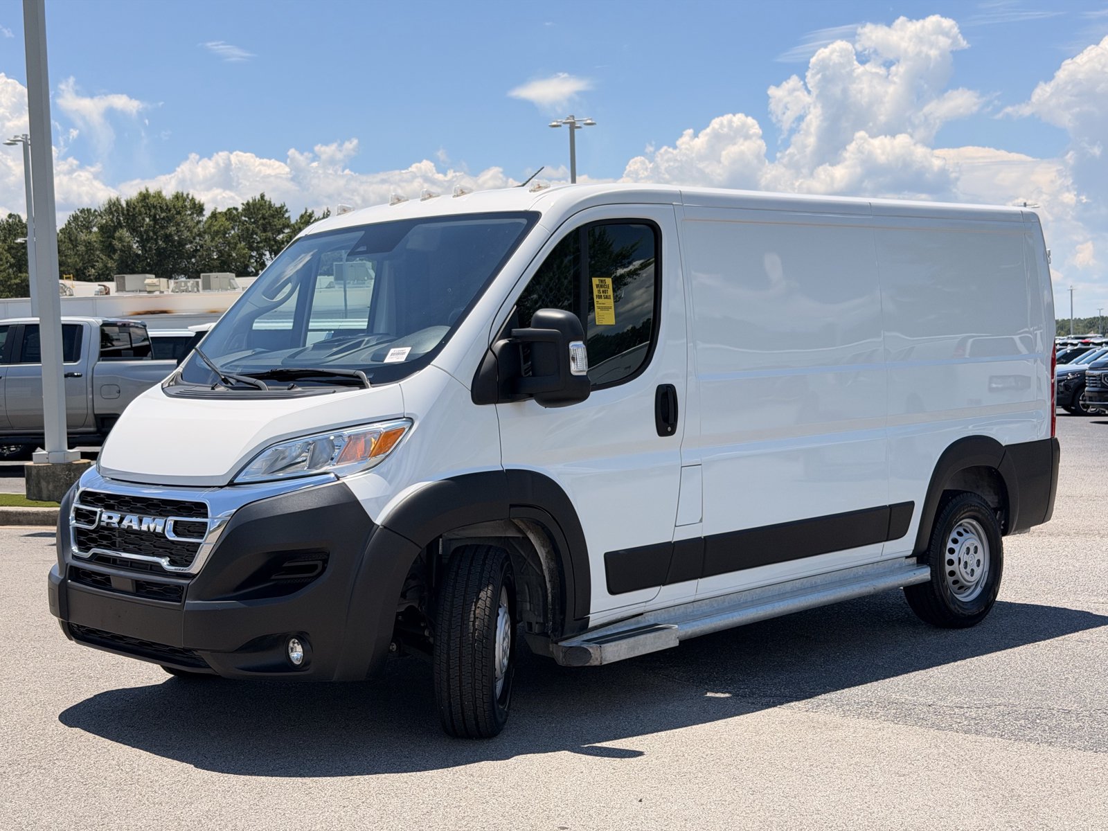 Used 2025 RAM ProMaster 2500 w/ U-Haul Equipment Group FWD image 7