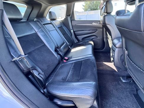 Certified 2018 Jeep Grand Cherokee Altitude AWD/4WD image 18