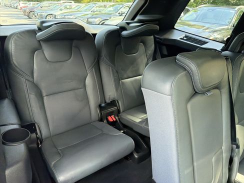 Certified 2023 Volvo XC90 B6 Ultimate w/ Lounge Package AWD/4WD image 33